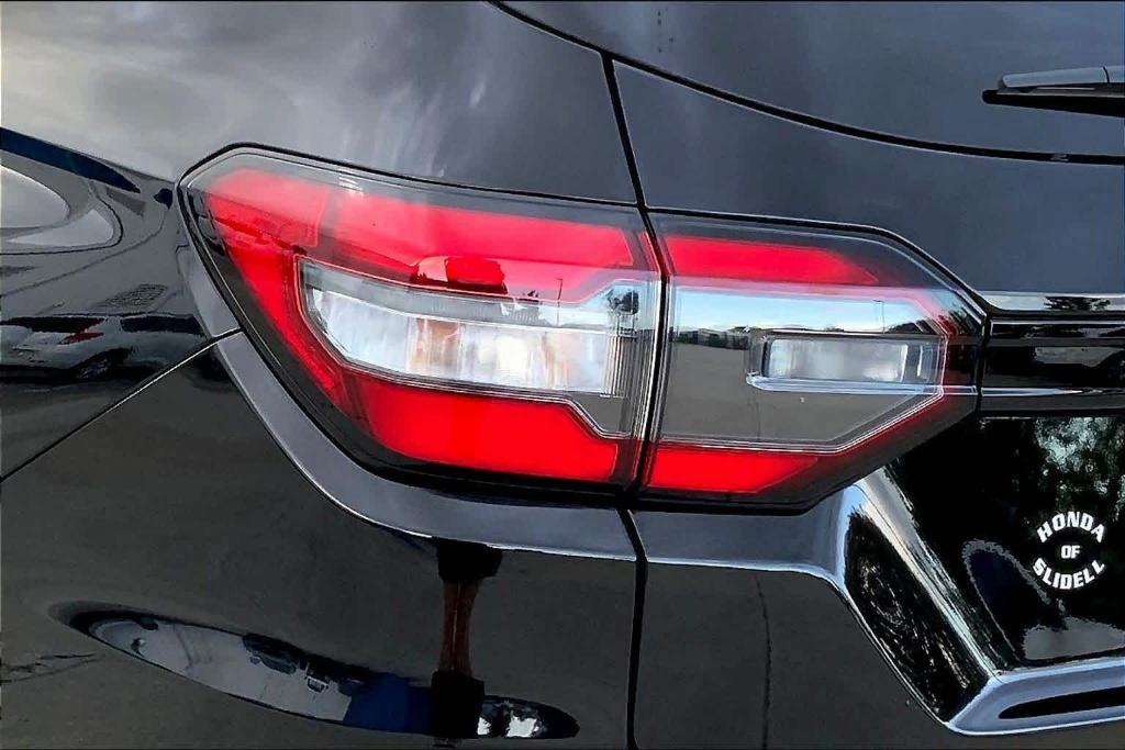 new 2025 Honda Pilot car, priced at $50,895