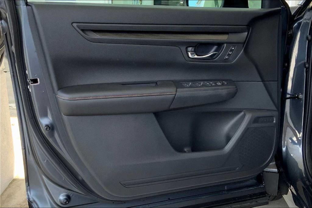 new 2026 Honda CR-V Hybrid car, priced at $40,120