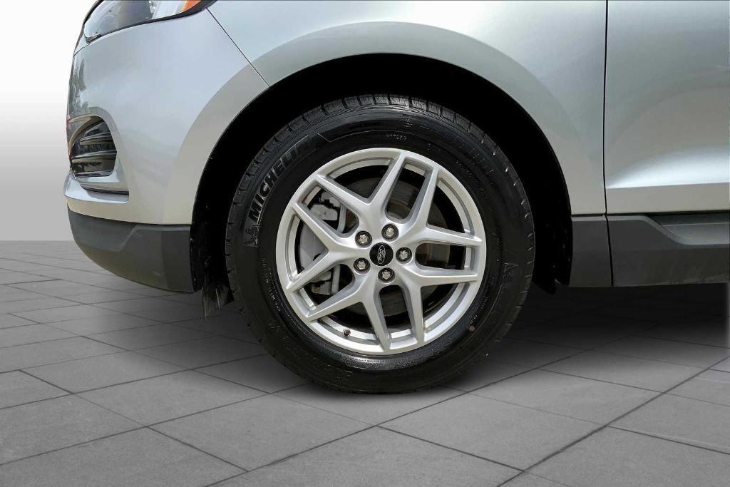 used 2024 Ford Edge car, priced at $22,970