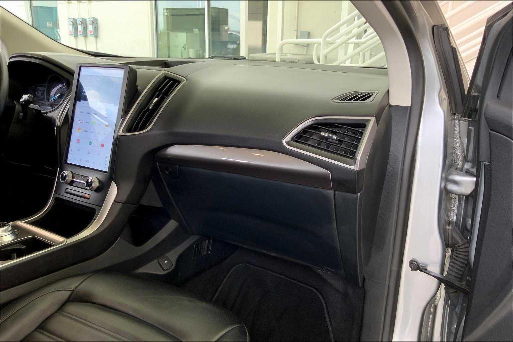used 2024 Ford Edge car, priced at $22,970