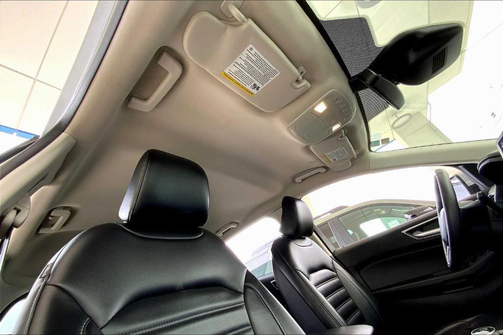 used 2024 Ford Edge car, priced at $22,970