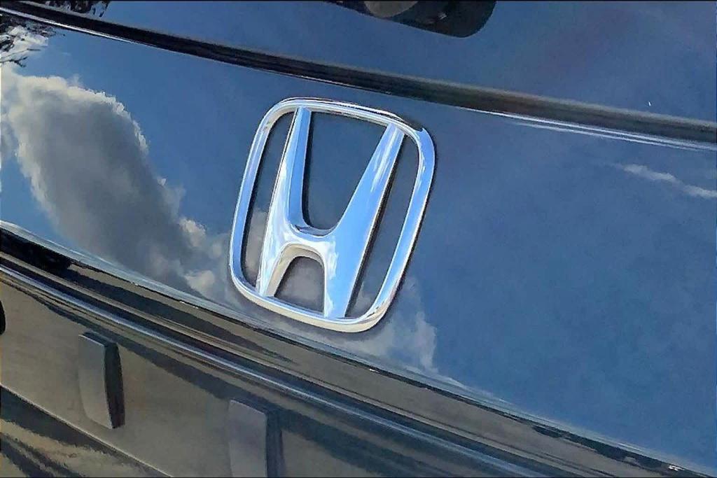 used 2025 Honda Pilot car, priced at $36,984