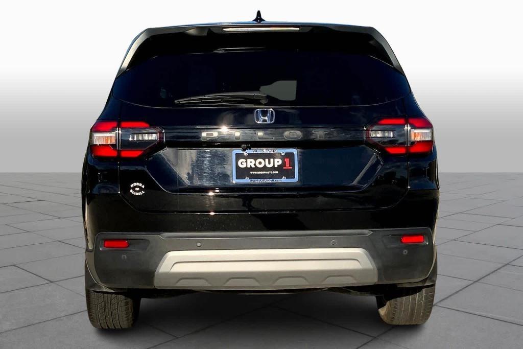 used 2025 Honda Pilot car, priced at $36,984