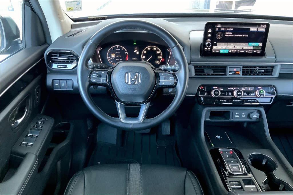 used 2025 Honda Pilot car, priced at $36,984