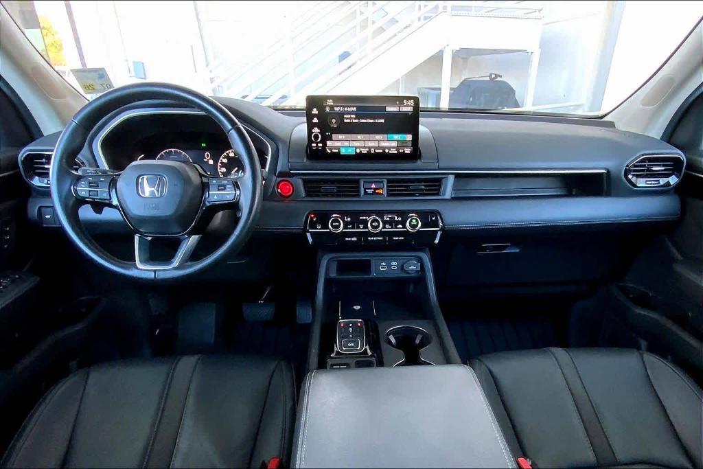 used 2025 Honda Pilot car, priced at $36,984