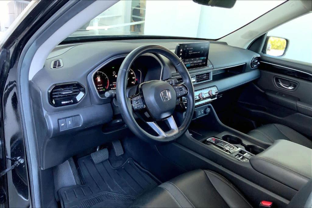 used 2025 Honda Pilot car, priced at $36,984