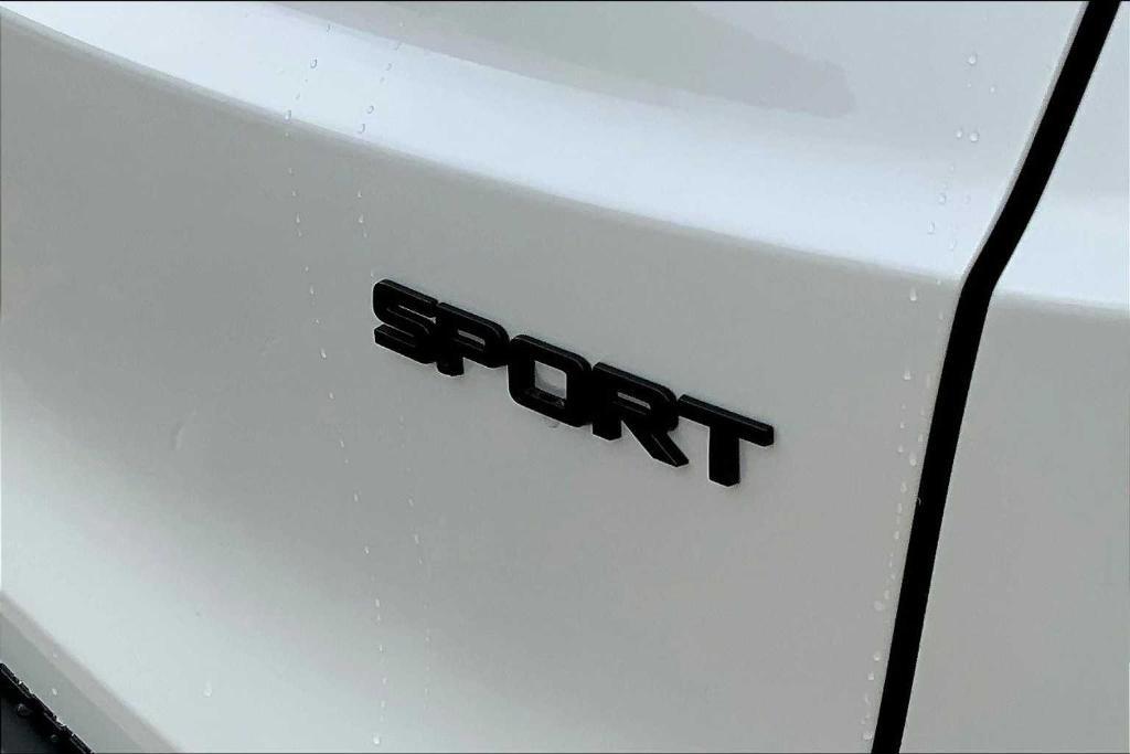 new 2026 Honda CR-V Hybrid car, priced at $38,694