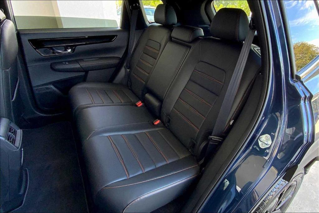 used 2025 Honda CR-V Hybrid car, priced at $39,500