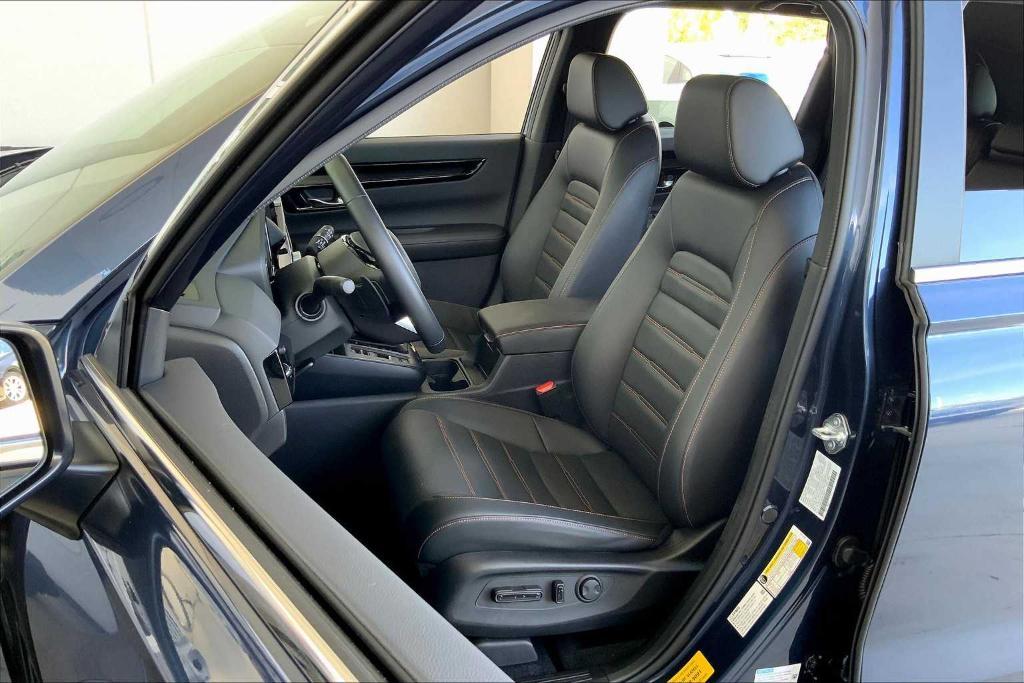 used 2025 Honda CR-V Hybrid car, priced at $39,500