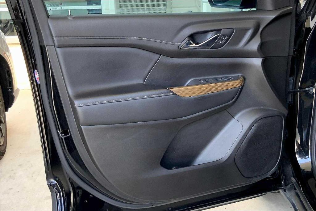 used 2021 GMC Acadia car, priced at $23,178