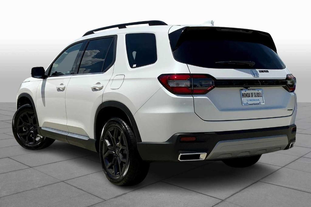 new 2025 Honda Pilot car, priced at $48,350