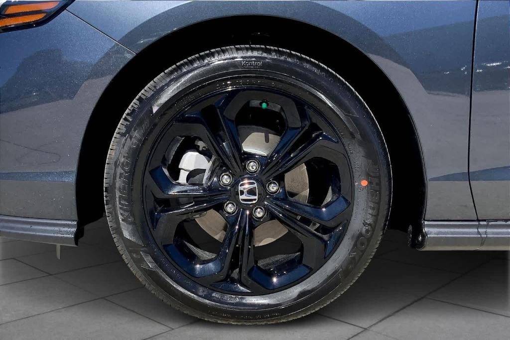 new 2025 Honda Accord car, priced at $30,273