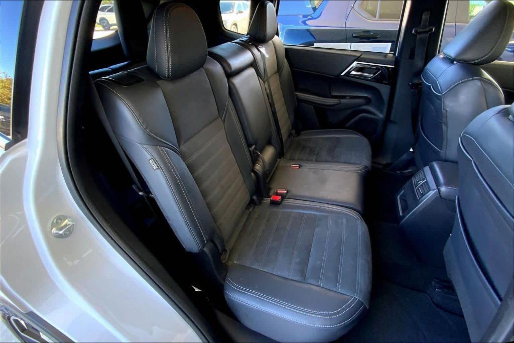 used 2024 Mitsubishi Outlander car, priced at $23,879