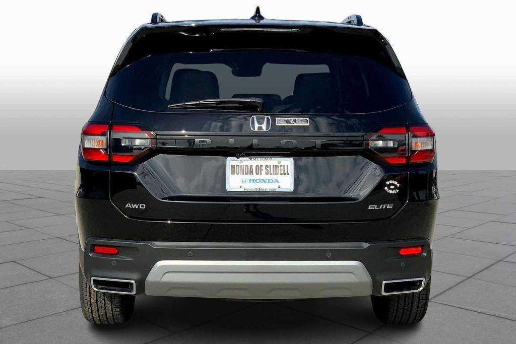 new 2025 Honda Pilot car, priced at $50,178