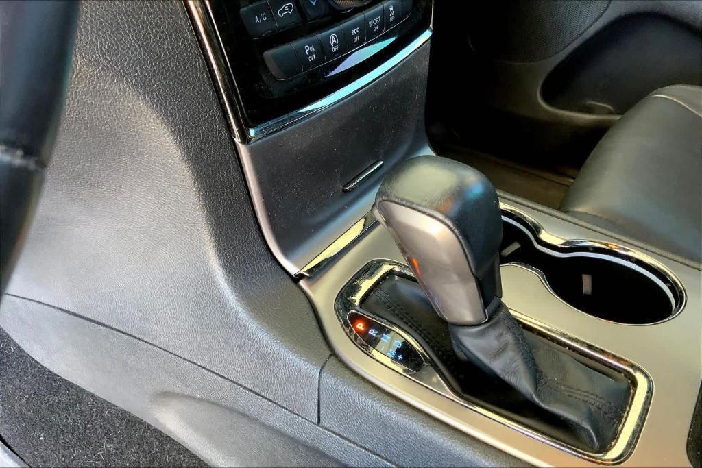 used 2021 Jeep Grand Cherokee car, priced at $25,211