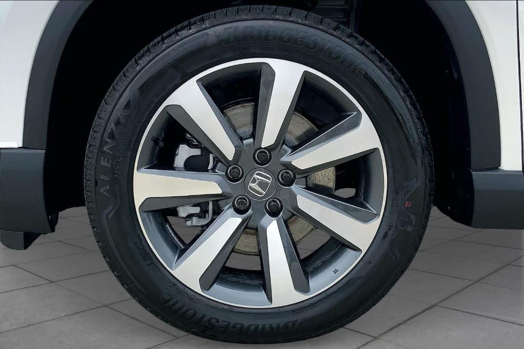 new 2025 Honda Pilot car, priced at $48,389