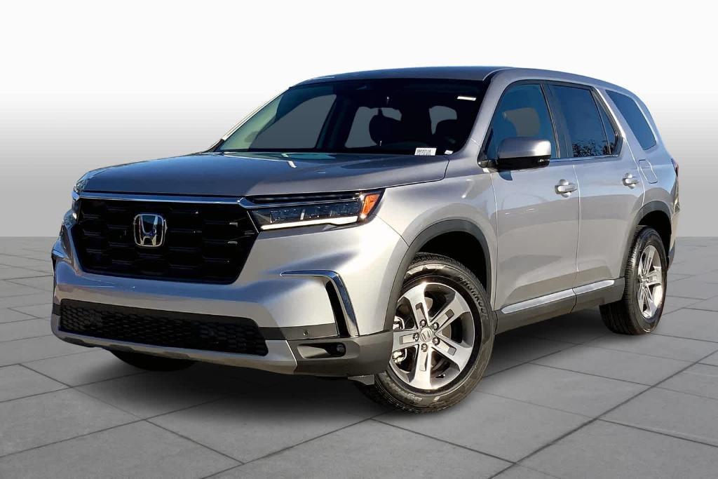 new 2025 Honda Pilot car, priced at $44,895