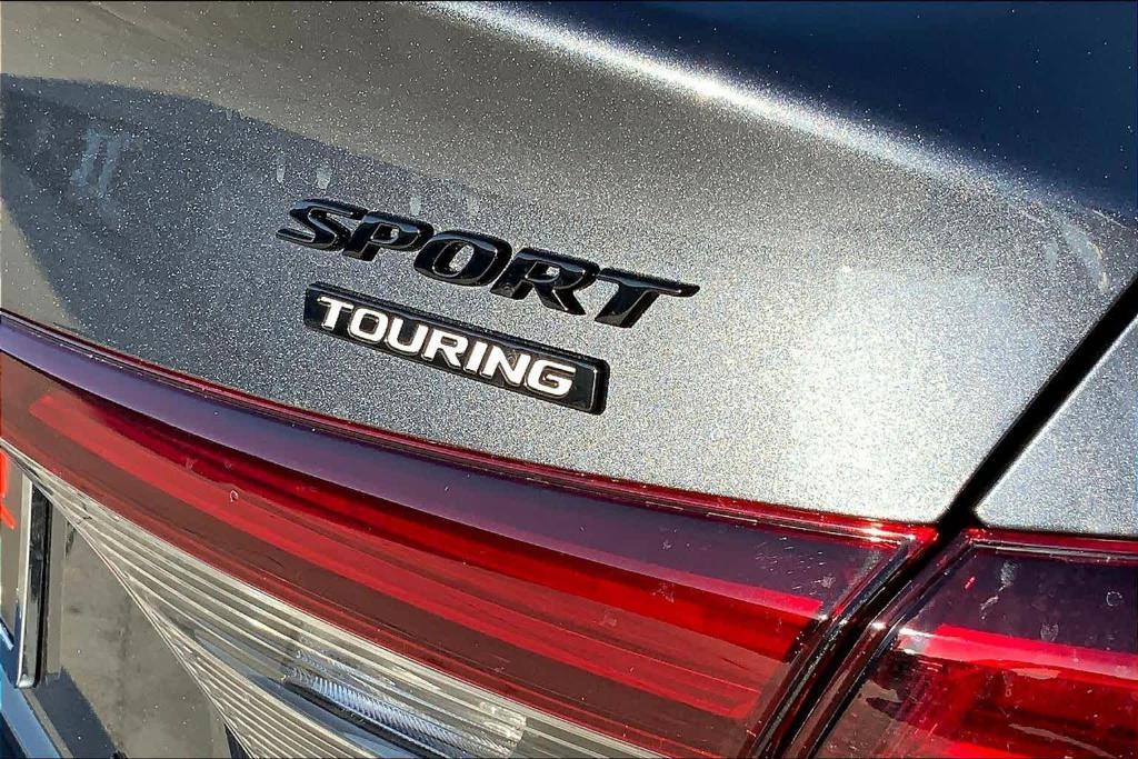 new 2026 Honda Civic Hybrid car, priced at $33,490