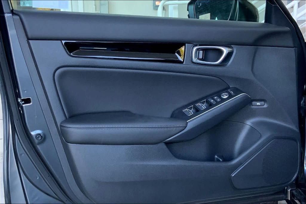 new 2026 Honda Civic Hybrid car, priced at $33,490