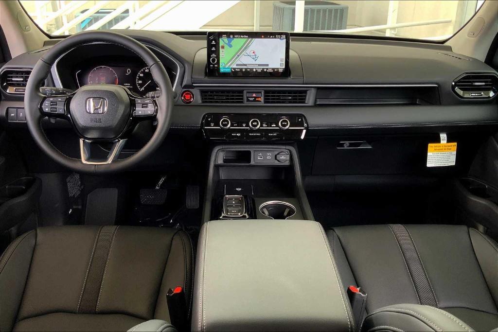 new 2025 Honda Pilot car, priced at $50,850