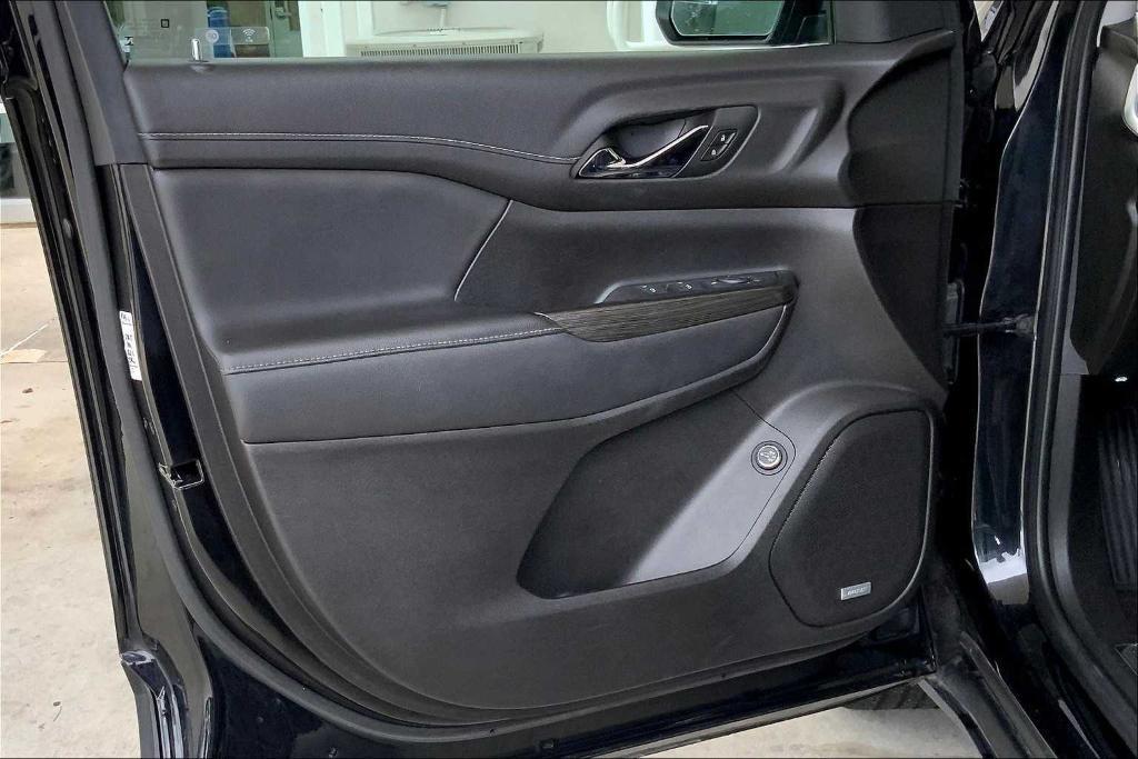 used 2023 GMC Acadia car, priced at $26,598