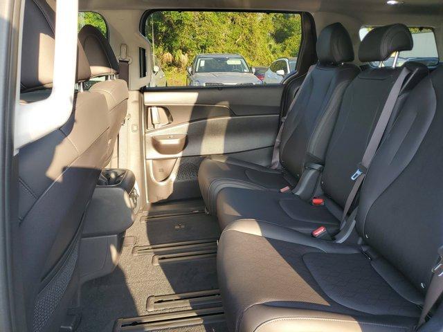 new 2025 Kia Carnival Hybrid car, priced at $47,339