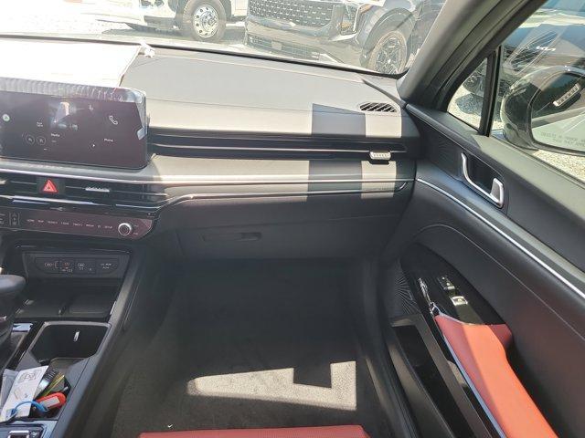 new 2025 Kia K5 car, priced at $28,384