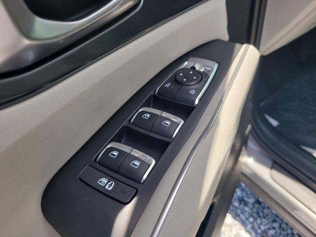 new 2025 Kia Sorento car, priced at $36,627