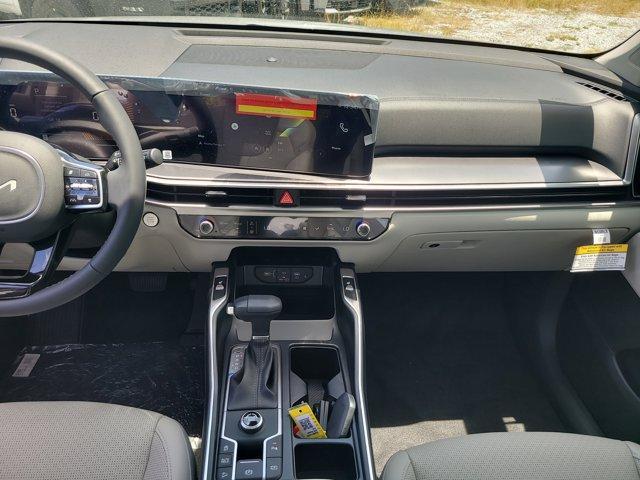 new 2025 Kia Sorento car, priced at $36,627