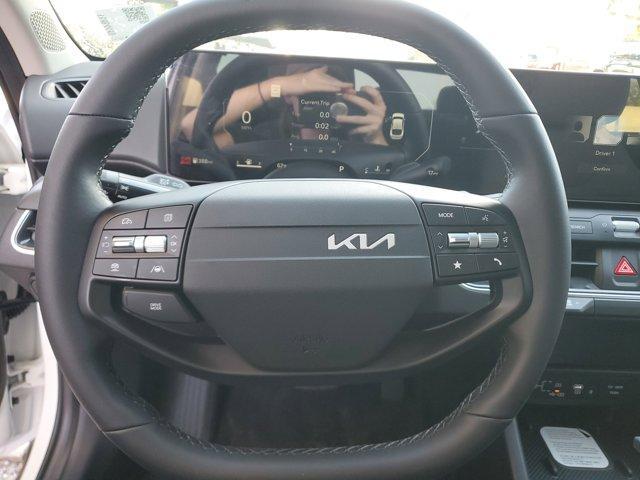 new 2025 Kia K4 car, priced at $24,132