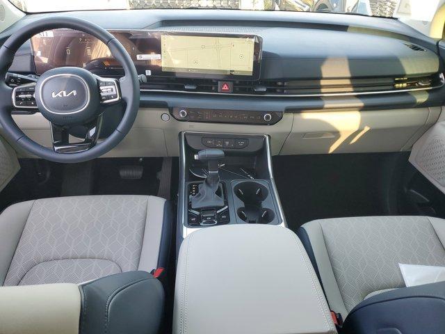 new 2025 Kia Carnival car, priced at $40,745