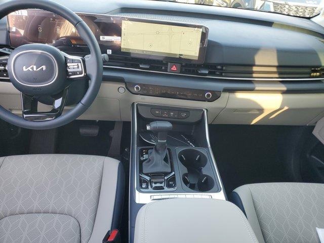 new 2025 Kia Carnival car, priced at $40,745