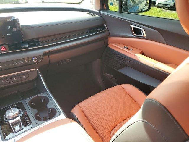 new 2026 Kia Carnival Hybrid car, priced at $43,373