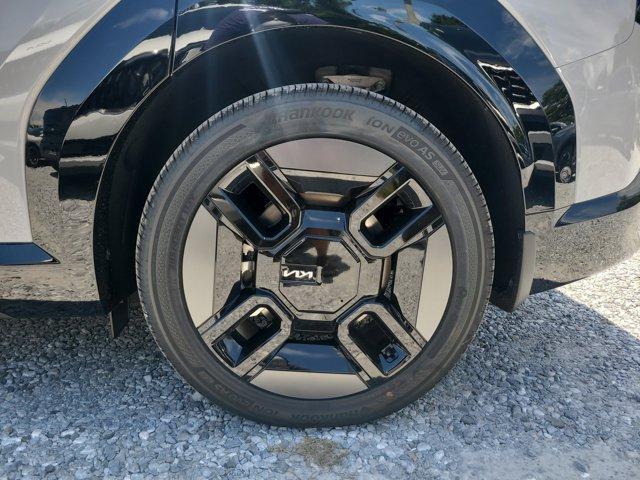 new 2026 Kia EV9 car, priced at $75,405