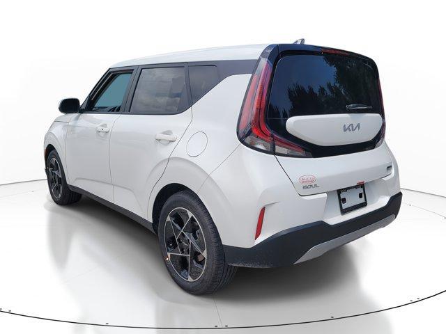 new 2025 Kia Soul car, priced at $25,106