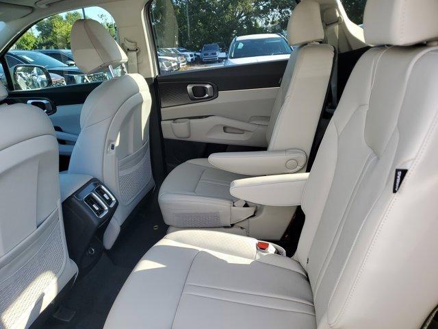 new 2025 Kia Sorento car, priced at $36,627