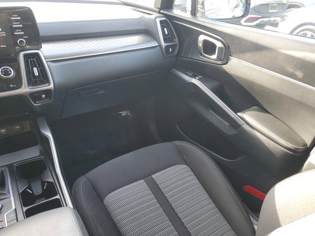 used 2023 Kia Sorento car, priced at $24,914