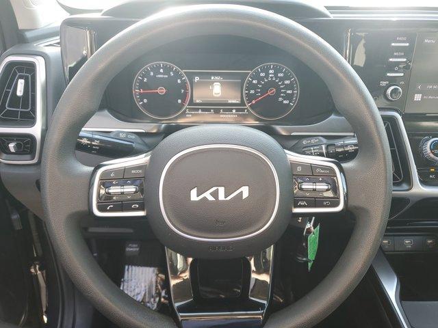 used 2023 Kia Sorento car, priced at $24,914