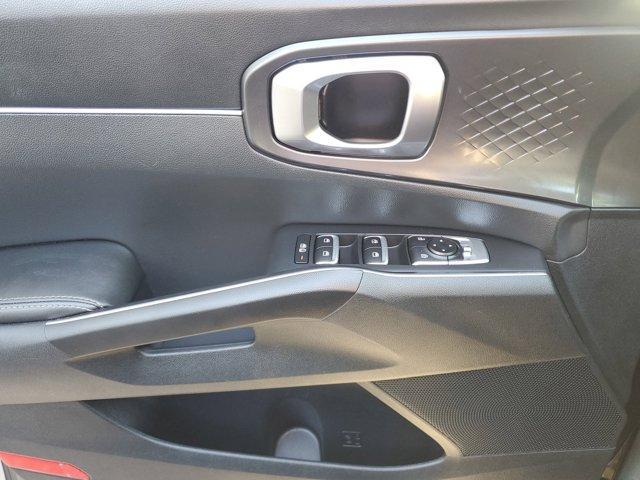 used 2023 Kia Sorento car, priced at $24,914