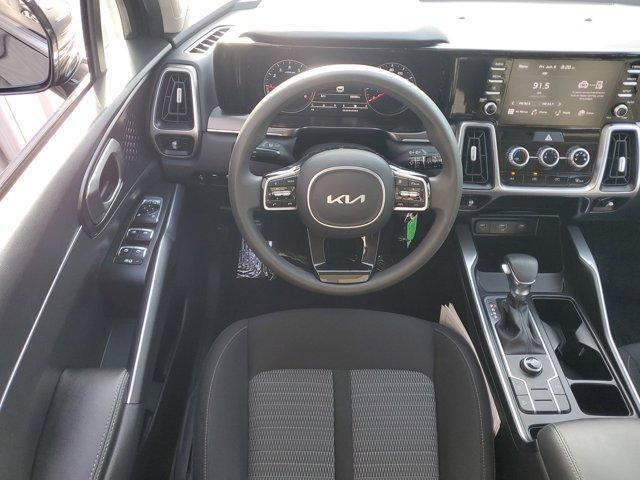 used 2023 Kia Sorento car, priced at $24,914