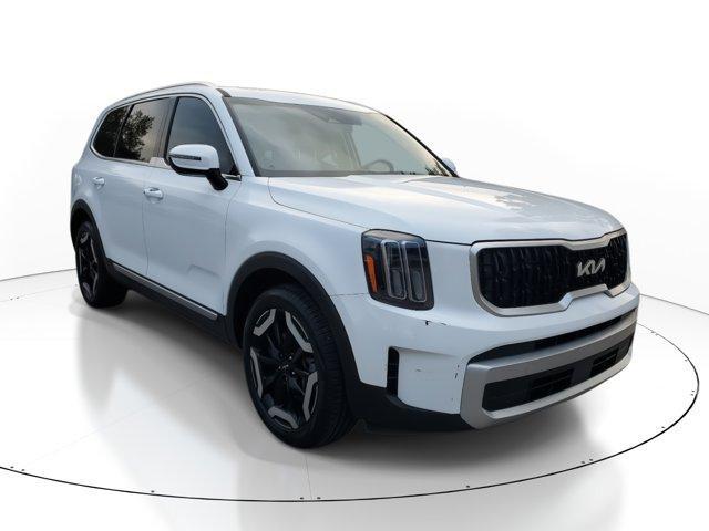 used 2024 Kia Telluride car, priced at $38,215