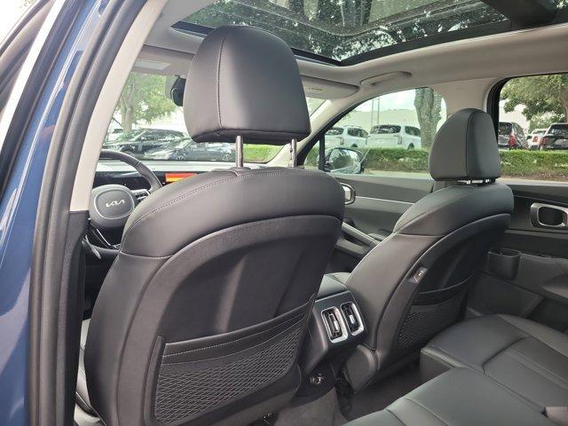 new 2025 Kia Sorento car, priced at $32,916