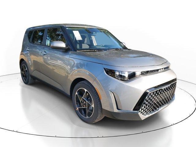 new 2025 Kia Soul car, priced at $23,618