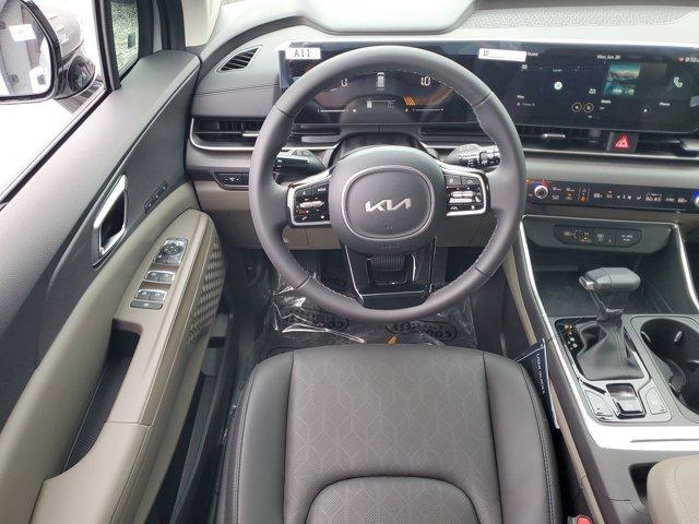 new 2025 Kia Carnival car, priced at $39,245
