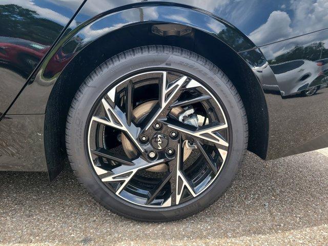 new 2025 Kia K5 car, priced at $29,938
