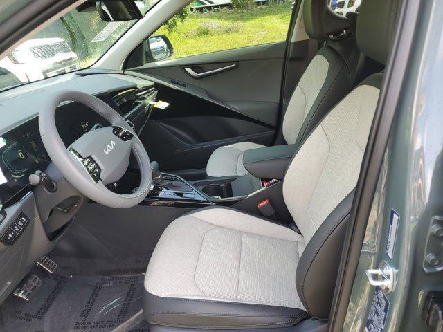 new 2025 Kia Niro car, priced at $34,017
