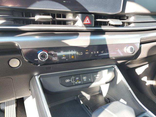 new 2026 Kia Carnival car, priced at $47,255