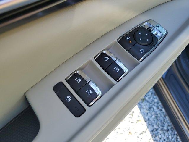 new 2025 Kia Carnival Hybrid car, priced at $48,100