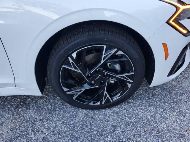 new 2026 Kia K5 car, priced at $27,570