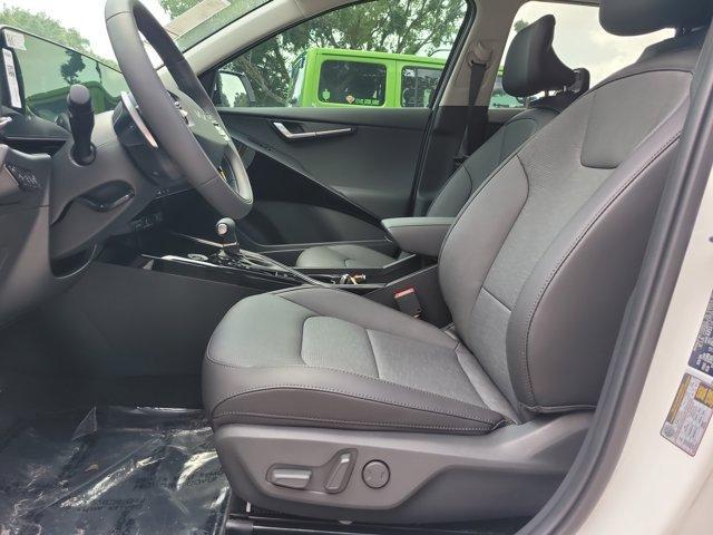 new 2025 Kia Niro car, priced at $32,036